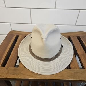 Classic Wide-Brim Safari Hat in Light Beige with Brown Band